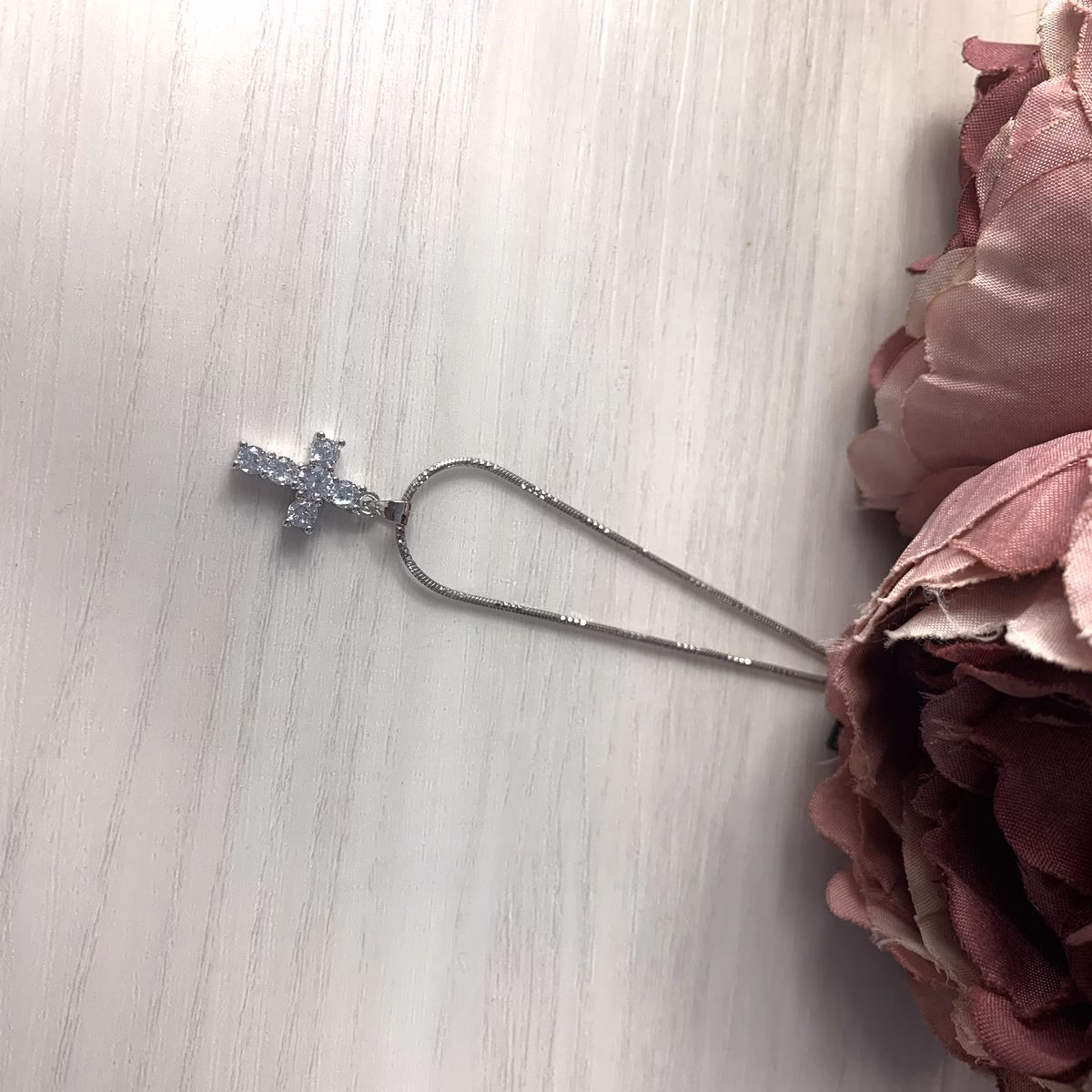 Серебряный крестик с фианитами