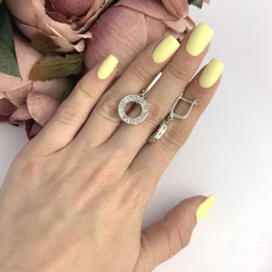 Серебряные серьги с фианитами