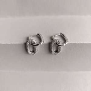 Серебряные серьги с фианитами