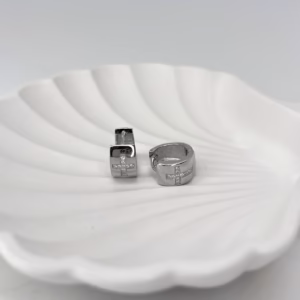 Серебряные серьги с фианитами