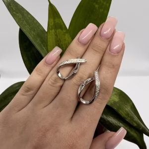 Серебряные серьги с фианитами