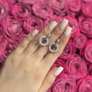 Серебряные серьги с фианитами
