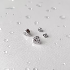 Серебряные серьги с фианитами