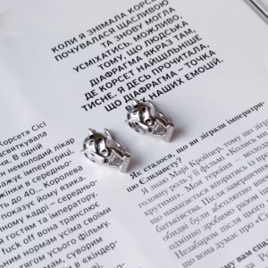 Серебряные серьги с фианитами